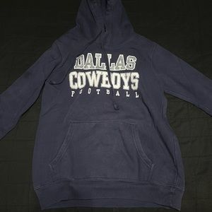 cowboys women hoodie size Medium